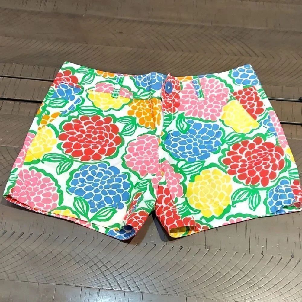 Lilly Pulitzer Callahan Minnie Zinny Bright Floral Mid Rise Shorts Sz 2